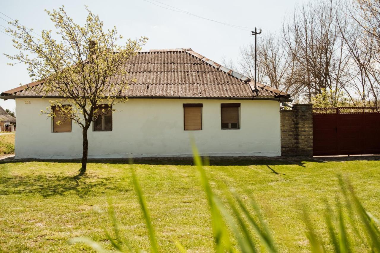 'Monas' House Villa Backi Monostor Exterior photo